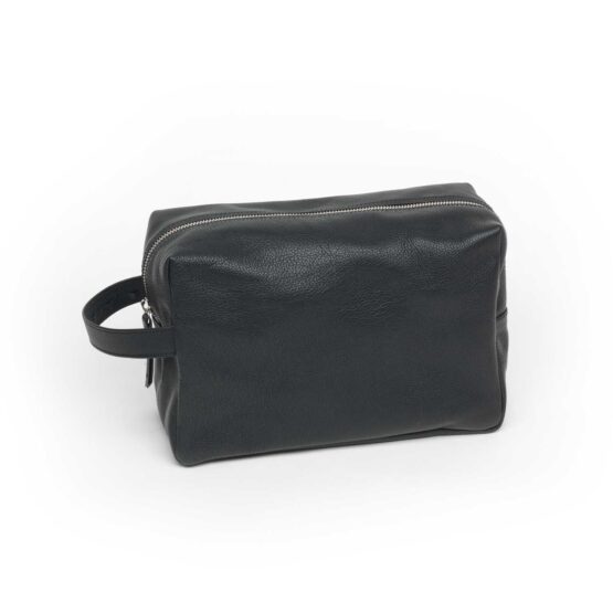 Toilet bag in black from noble Madras leather in medium